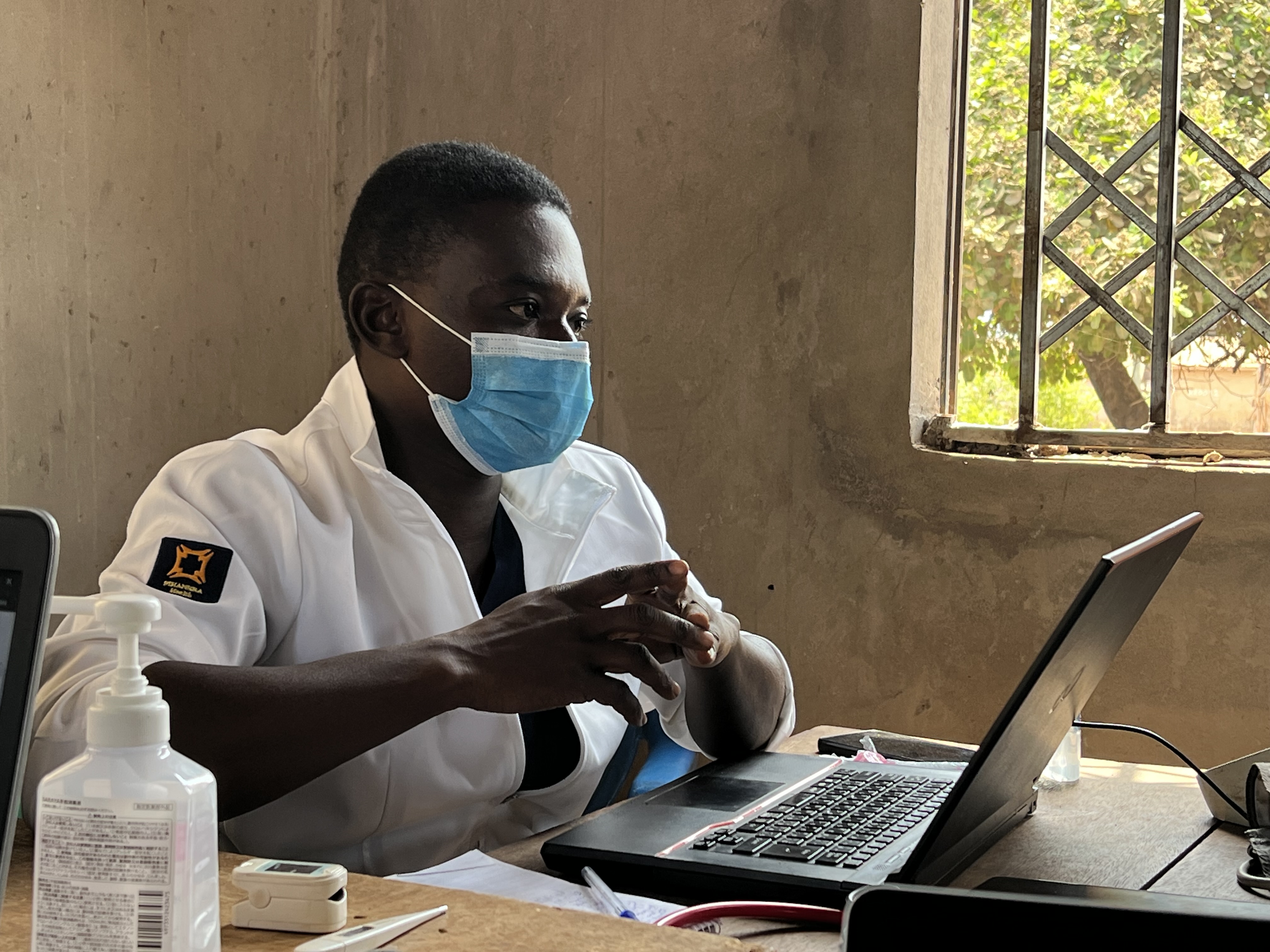 無医村での訪問診療の様子